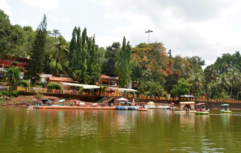 Mayem Lakeview Otel Goa Dış mekan fotoğraf