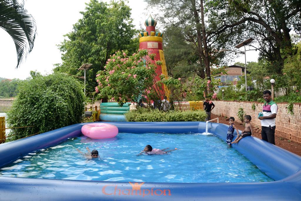 Mayem Lakeview Otel Goa Dış mekan fotoğraf